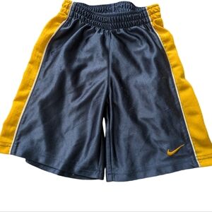 Free Nike Basket short 3Y